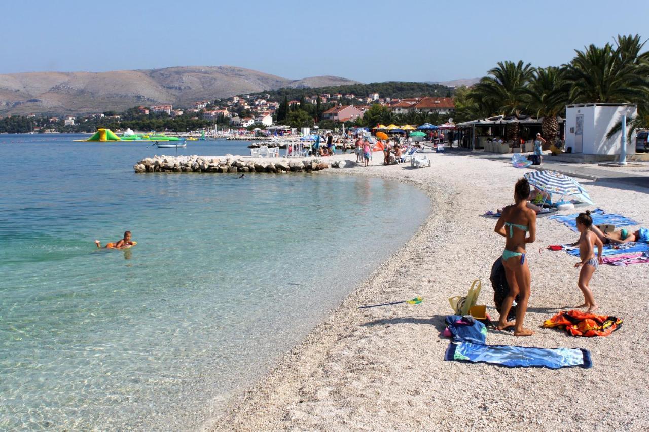 Apartments With A Parking Space Okrug Gornji, Ciovo - 13859 Trogir Exterior photo